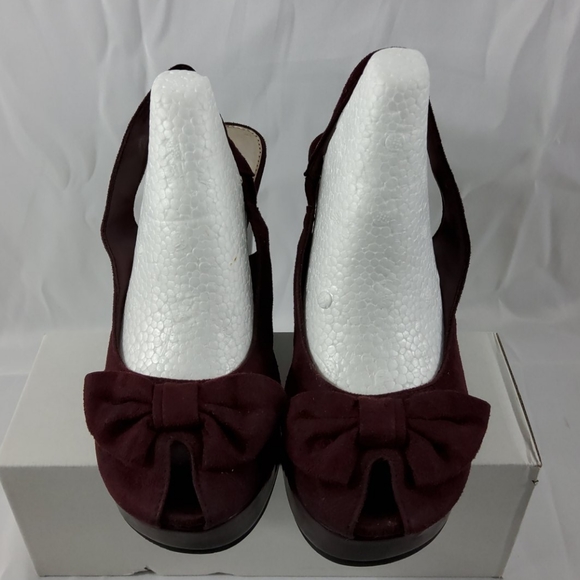 Burgundy 🎀 Velvety slingback wedges with peeptoe - Picture 2 of 9